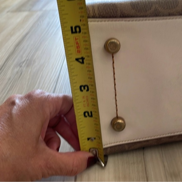 Stunning Authentic Coach Tatum Carryall 40 Bag in Signature - Picture 13 of 16